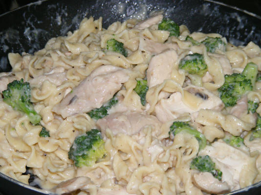 Campbell's kip en broccoli Alfredo