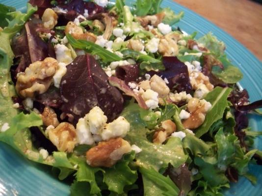 gorgonzola en geroosterde walnootsalade