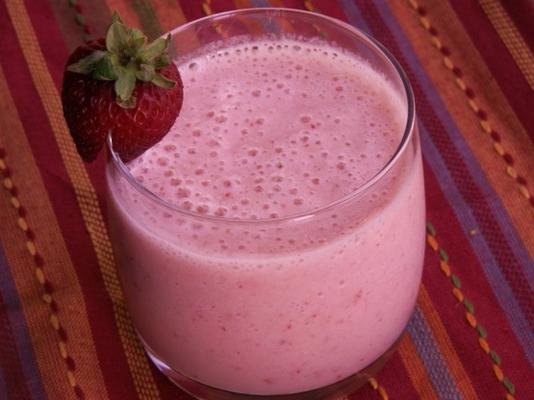 aardbei-banaan-ananas smoothie