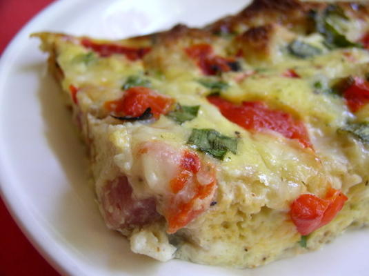 frittata met ham en geroosterde peper