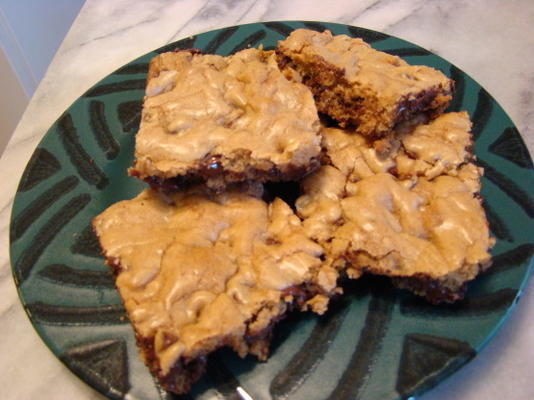 chocolate chip blond brownies