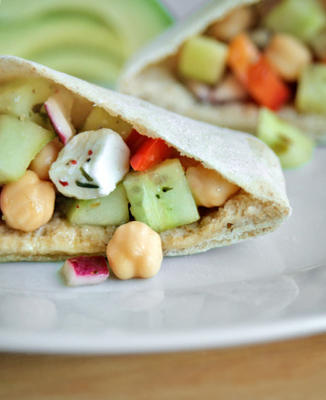 kikkererwten salade pitas