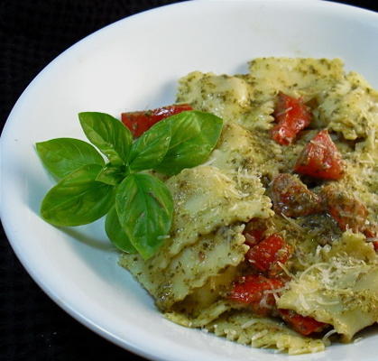 ravioli con pesto