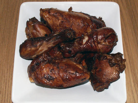 filipijnse kip adobo (adobong manok)