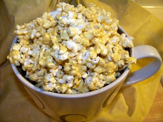 cheezy popcorn (veganistisch)