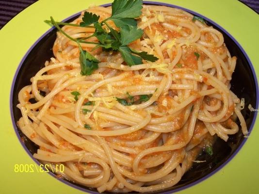 spaghetti met zoete pepersaus