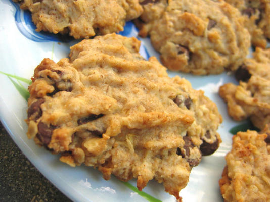 chocolate chip apple cookies