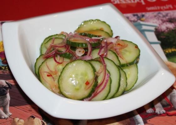 komkommersalade met thaise vinaigrette dressing