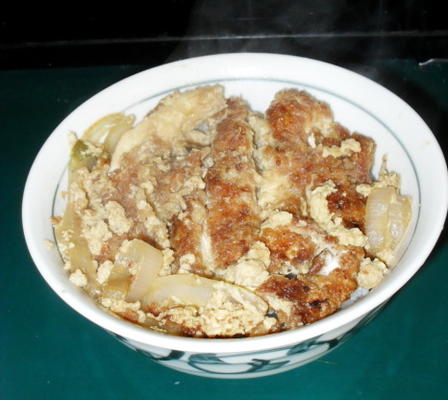 Katsu-Don (donut van varkensschnitzels)