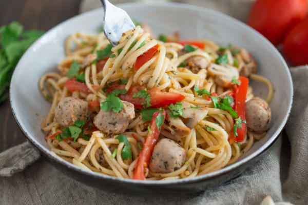 gerookte kalkoenworst met pasta