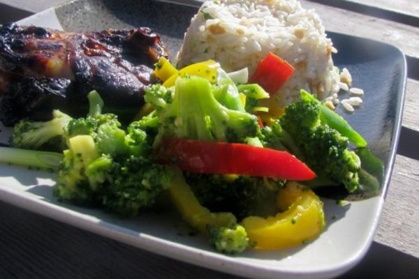 broccoli en paprika's op basis van sinaasappel