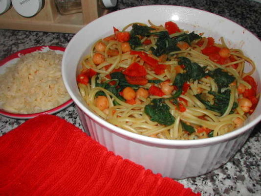 kikkererwten cassoulet met tomaten en snijbiet