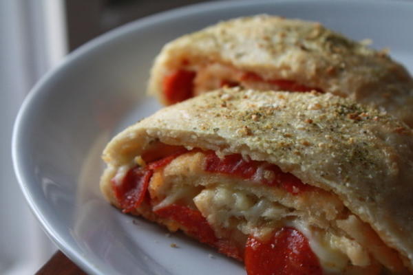 pepperoni stromboli