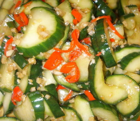 knapperige Chinese komkommersalade