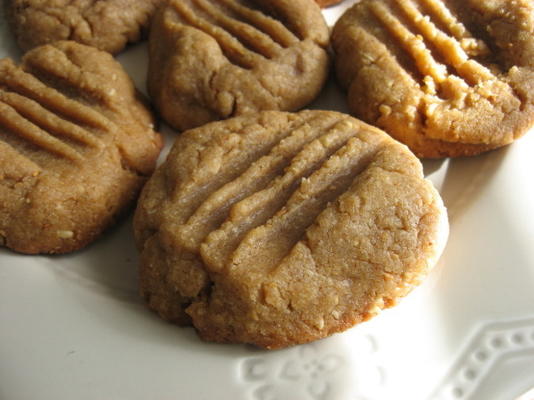 nootachtige pindakaas en tahini (sesamzaad) zachte koekjes