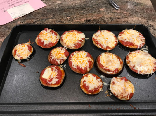 mini-aubergine korst pizza's