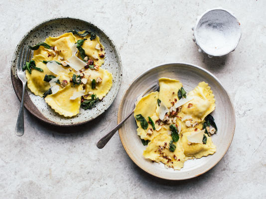 pompoenravioli met wijze botersaus