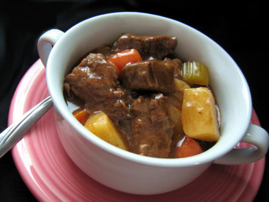 Old-time beef stew (paula deen)