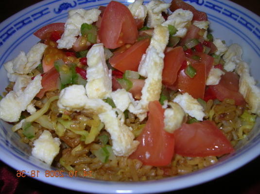 vegetarische nasi goreng (gebakken rijst)