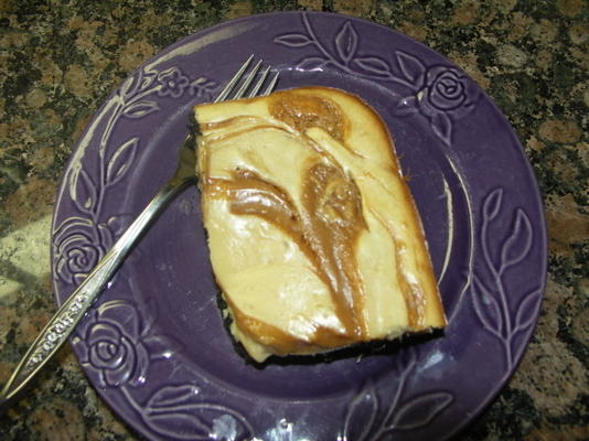 karamel swirl cheesecake brownies