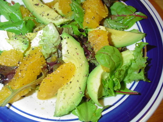 avocado-sinaasappel salade