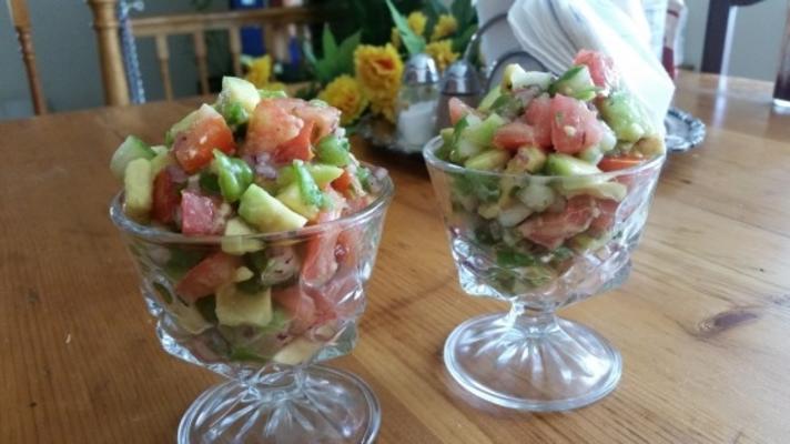 smakelijke avocado salade