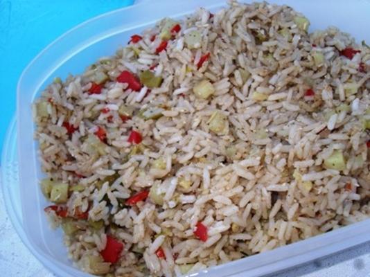 Caraïbische rijst in een rijstkoker