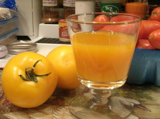 zelfgemaakte tomatensap