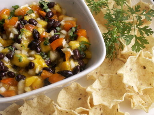 zwarte boon mango salsa
