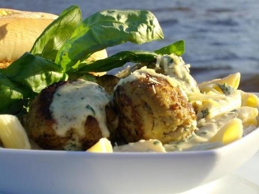 spaghetti met pesto kip gehaktballen