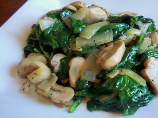 geroomde spinazie met champignons en uien