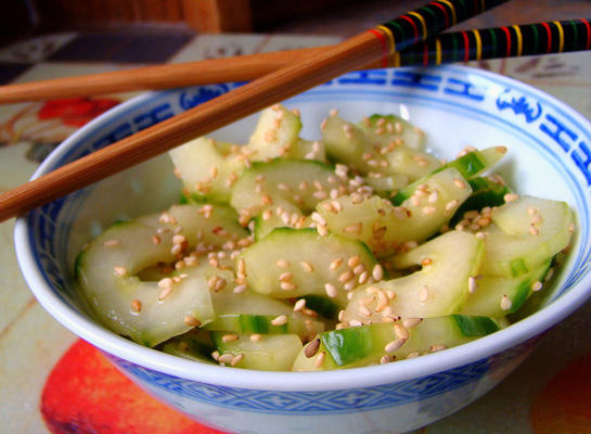 komkommersalade met rijstwijnazijn