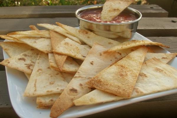 tortilla-crackers met ui-smaak