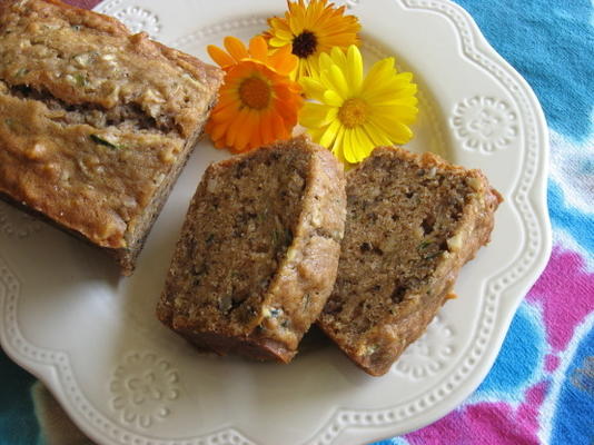 zoobana (courgette banaan) brood