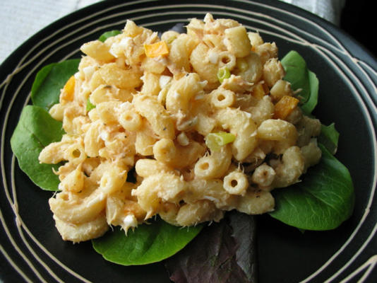 zomerse pastasalade met tonijn