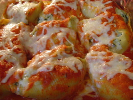 pasta schelpen met courgette en spinazie