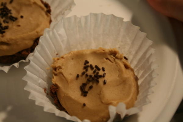 Reese's peanut butter cups (copycat)