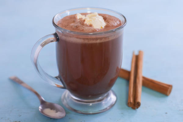 warme chocolademelk drijven
