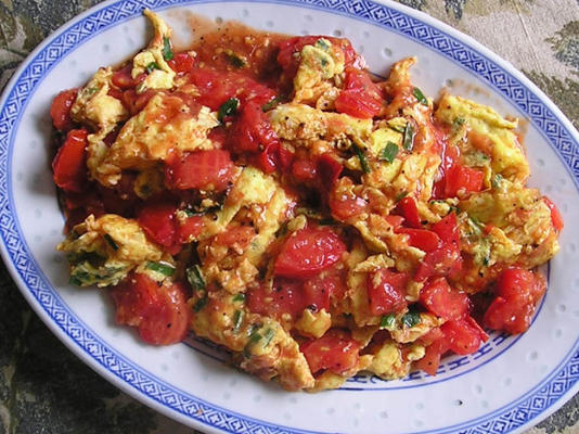 ei met tomaten: chinese huisstijl