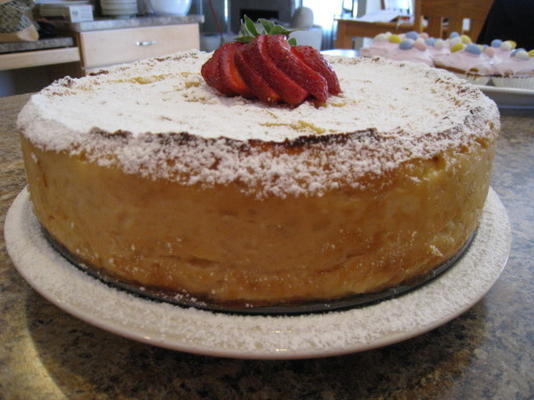 pastiera met aardbeisaus - ricotta cake van Pasen