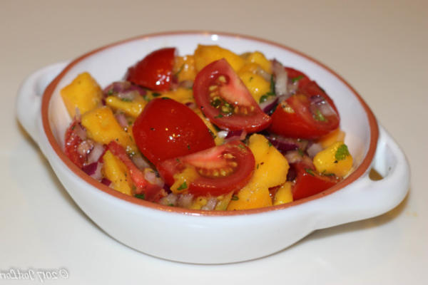 mango en baby tomatensalade