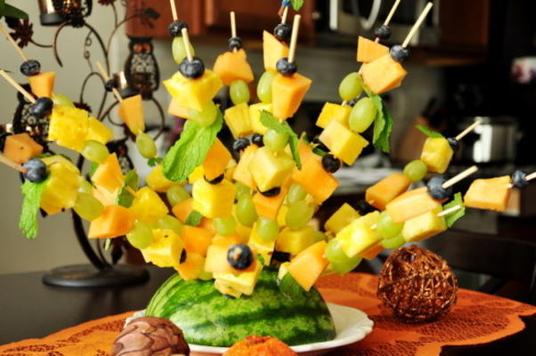 opzichtig maar eenvoudig fruit kabobs - perfect voor een feestje