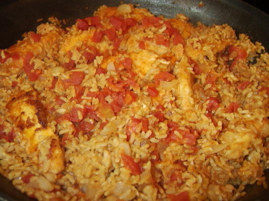 eenvoudige arroz con pollo