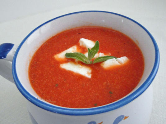 zeer snelle tomaat en geroosterde paprika soep