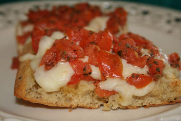 mozzarella basilicum bruschetta