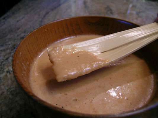 alomtegenwoordige Japanse saladedressing