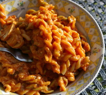 kachel top macaroni en kaas met tomaten