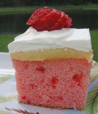 bird's strawberry cake with lemon filling