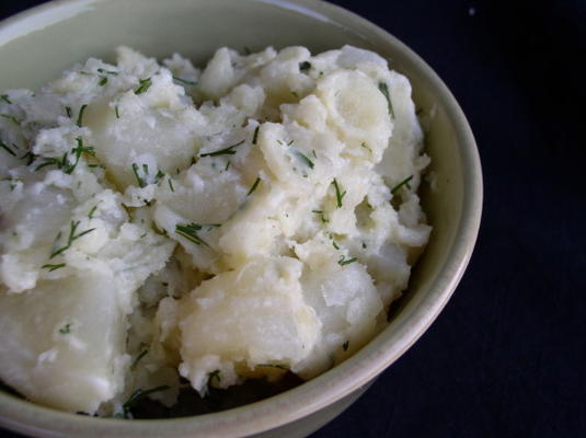 Zweedse afgeroomde aardappelen met dille
