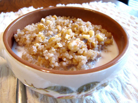 esdoorn walnoot warme ontbijtgranen met quinoa
